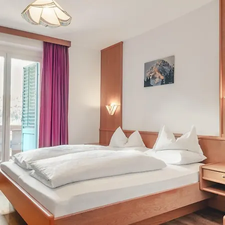 Kristiania Small Dolomites Otel 3*